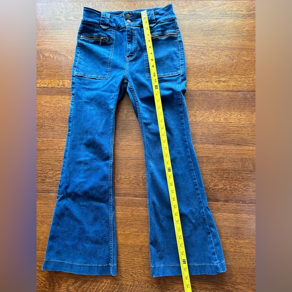 Women's Blue Flared Jeans - Picture 5 of 6